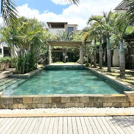 Stunning 3-Bedroom Apartment With Private Rooftop Terrace & Gorgeous Pool Flic-en-Flacq Eksteriør bilde